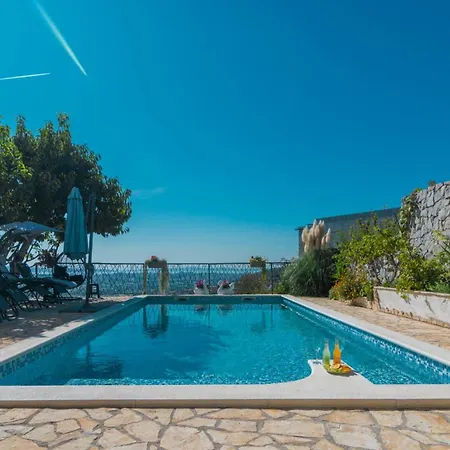 Hills With Magical View Of Split Apartamento *