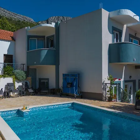 Hills With Magical View Of Split Apartamento *